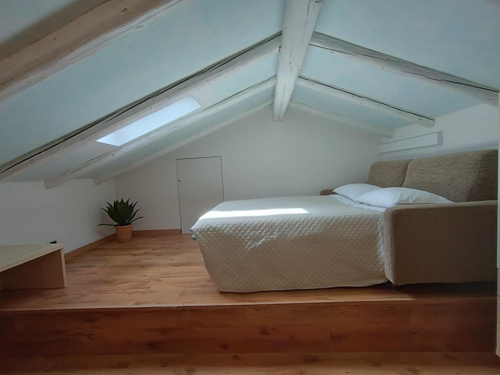 Int 6 - Suite Marco Bologna Luaran gambar